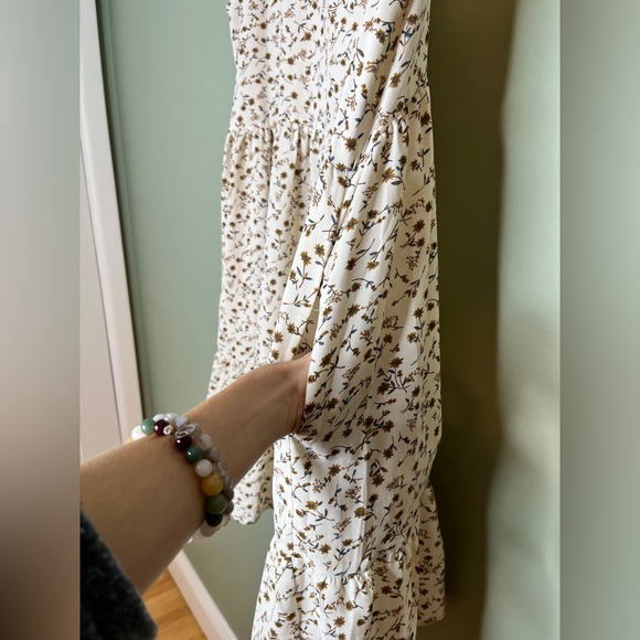 HAYDEN floral print dress. Size large. - Picture 6 of 7